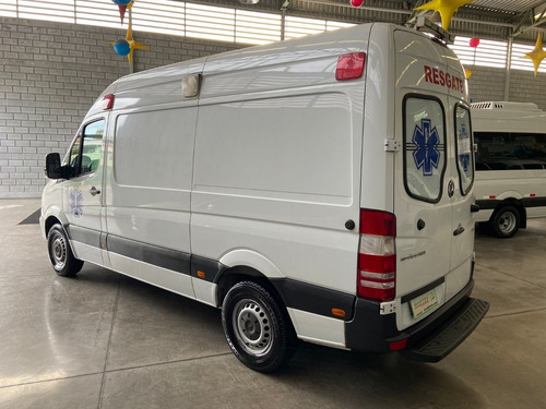 Imagem 3 de 11 de Sprinter 415 2018 Ambulância Com 129 Mil Km