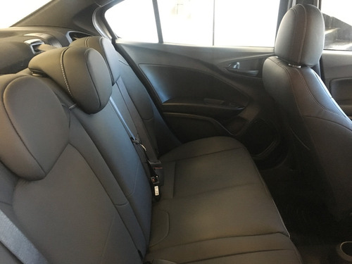 Fiat Cronos 1.8 16v Precision At6 Pack Premium