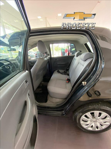 Volkswagen Fox 1.6 MI 8V FLEX 4P MANUAL