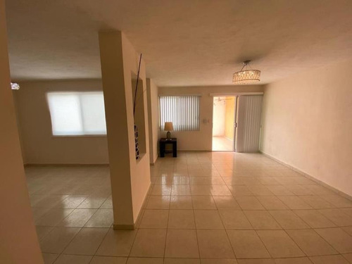 Imagen 2 de 12 de Casa Sola En Renta Altabrisa