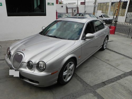 Jaguar S-Type 4.2 V8 R Mt