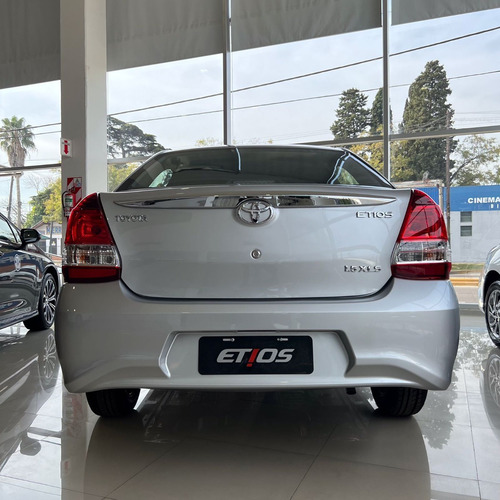 Imagen 3 de 5 de Toyota Etios 1.5 Sedan Xls At