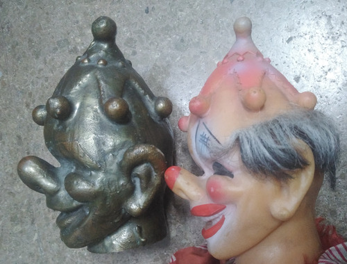 Antiguo Payaso Juguete + Molde De Fabrica De Museo 