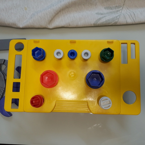 Brinquedo Bancada De Ferramentas Discovery Toys15 Peças (Usado)