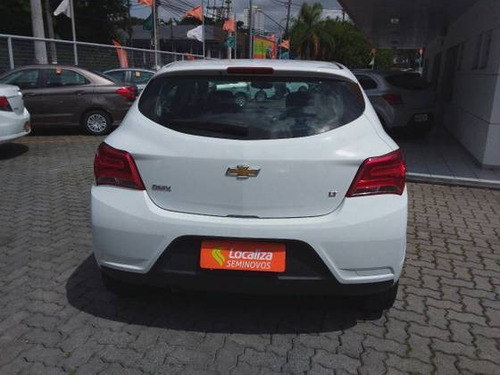 Chevrolet Onix 1.0 Mpfi Lt 8v Flex 4p Manual