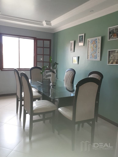 Casa Com 5 Quartos À Venda No Joquei Club Em Campos Rj - 10368