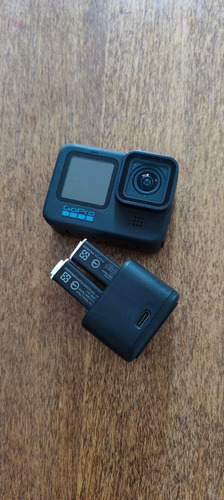 Gopro Hero 11 Black + 2 Baterias Y Cargador + 61 Accesorios