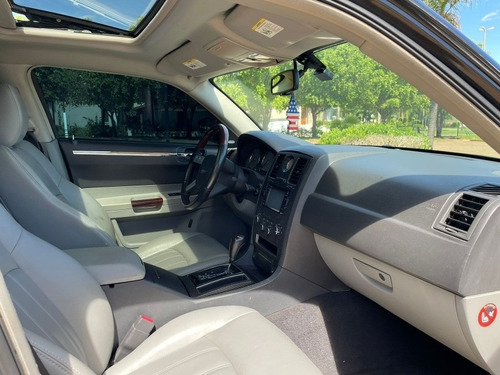 Chrysler 300C 5.7 Hemi 4p