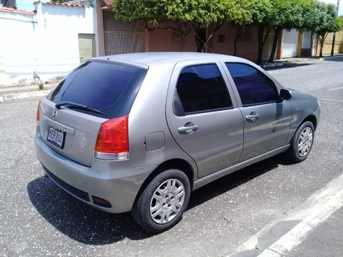 Imagen 7 de 9 de Fiat Palio 1.8 2006