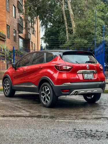 Renault Captur 2.0 Intens Automática