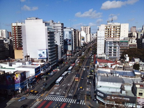 Imagen 1 de 17 de Venta De Departamento De Dos Dormitorios En Nuñez Muy Luminoso En Piso Alto