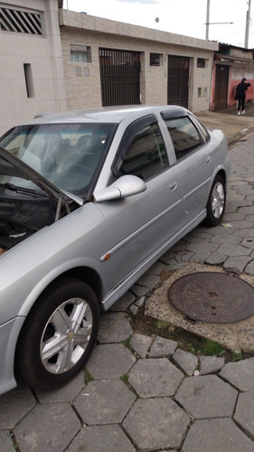 Chevrolet Vectra 2000 2.2 Milenium 4p