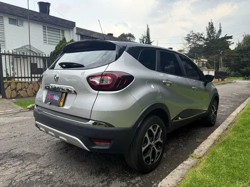 Renault Captur 2.0 Intens Automática