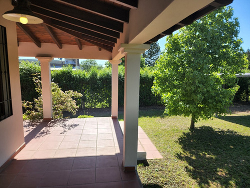 Hermosa Casa En Potrero De Garay Con Excelente Ubicación- 432