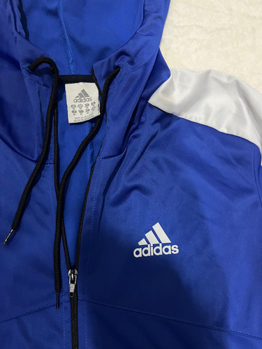 Campera Deportiva Impecable (sin Detalles) (Usado)