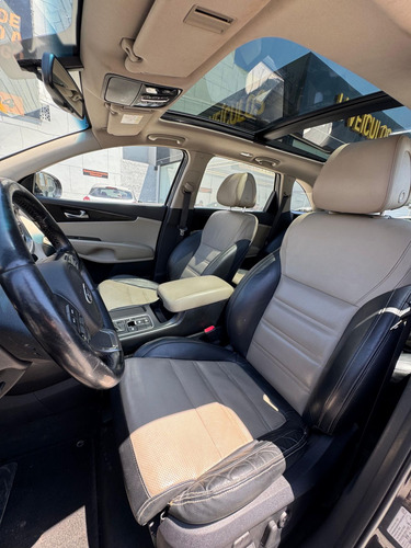 Kia Sorento Sorento 3.3 V6 24V 270cv 4x2 Aut.