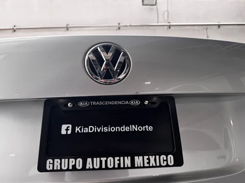 Volkswagen Vento 1.6 Startline Mt
