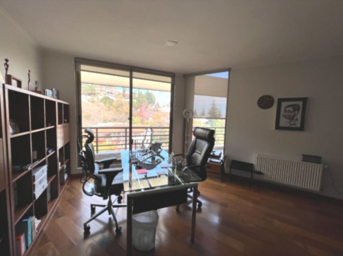 Casa En Arriendo De 5 Dorm. En Las Condes