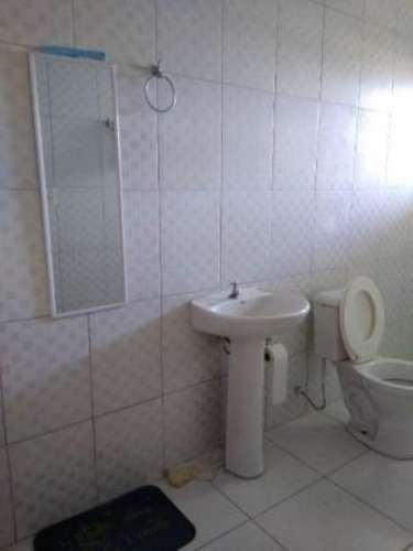 Imagem 7 de 16 de Casa No Bairro Savoy, Em Itanhaém, Litoral Sul De São Paulo, Localizada No Lado Serra À 1000 Metros Da Rodovia. Possui Vaga Para 06 Automóveis