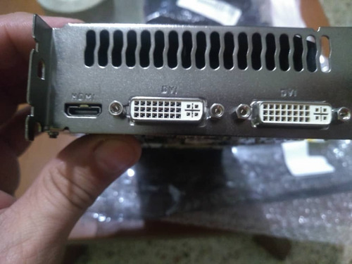 Imagen 2 de 2 de Tarjeta De Video Gts 450 1gb Gddr5