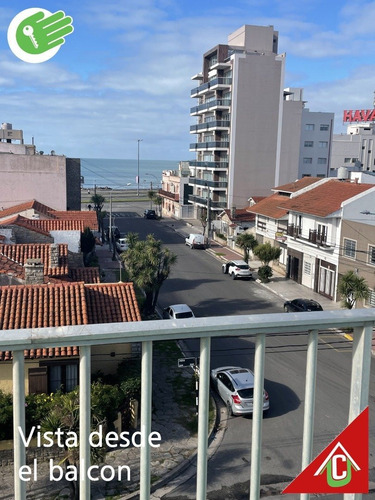 Imagen 2 de 12 de Vea Video - Perla Norte - Una Cuadra Del Mar