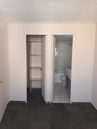 Impecable Departamento 1d 1b Calle Tarapacá Santiago Centro.