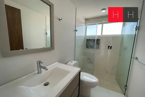 Casa En Venta En Lomas De Angelopolis Iii