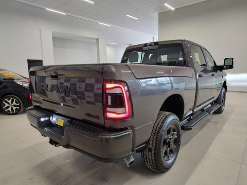 RAM Ram 2500 6.7 Laramie Night Edition Cab. Dupla 4x4 Aut. 4p