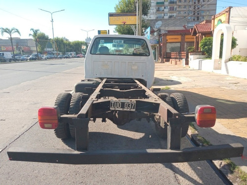 Ford F4000 2010 Chasis