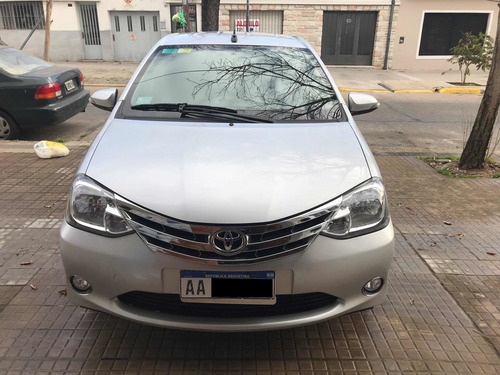 Imagen 1 de 10 de Toyota Etios Platinum
