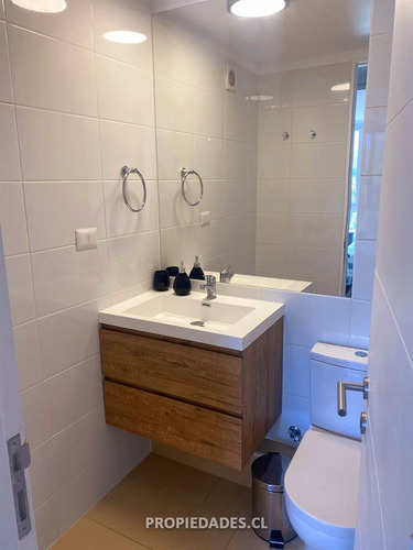 Departamento En Venta De 3 Dorm. En Papudo Primera Línea