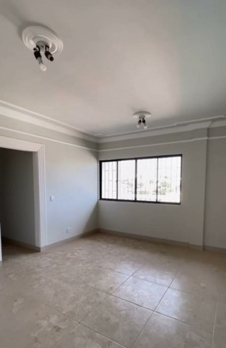 Imagem 4 de 14 de Apartamento - Padrão, Para Venda Em Uberlândia/mg - Rfroosev