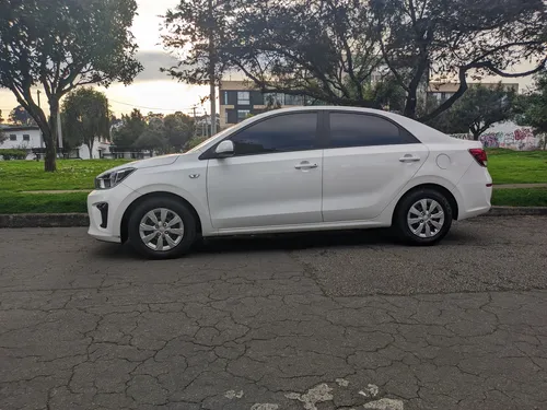 Kia Soluto 1.4 Emotion Mt