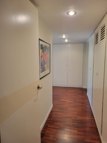Imagen 25 de 30 de Alquilo Lujoso Apto 275 Mts (3.000 Sq/ft), 4 Hab, 5 Baños, Piscina, Seguridad 24 Hrs, Cámaras De Seguridad, 3 Puestos.