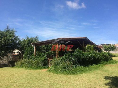 62 M² 2 Dorms Com Varanda - Próximo Ao Bom Clima - Ap0542