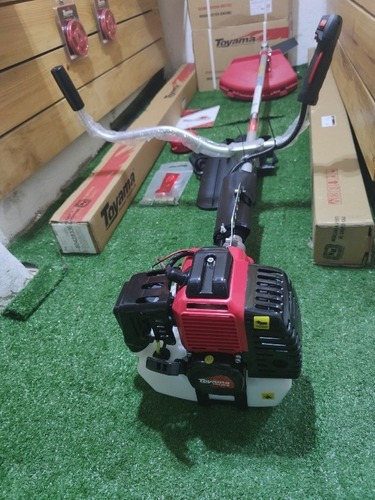 Imagen 1 de 1 de Desmalezadora Guaraña Toyama 43cc 2hp 2t Original Accesorios