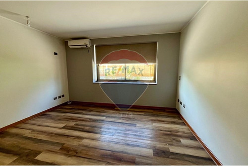 Venta Casa Condominio Las Pircas - 4d-4b-3eyb