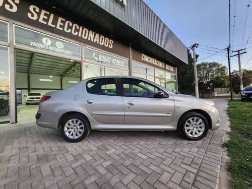 Peugeot 207 2.0 Sedan Xt Hdi