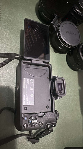 Canon Eos M50 Mark Ii, Sin Espejo Color Negro (Usado)