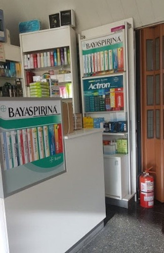 Imagen 7 de 14 de Venta De Local Comercial Y Fondo De Comercio (farmacia)