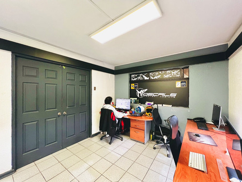 Arriendo De Oficina/local Comercial En Las Condes