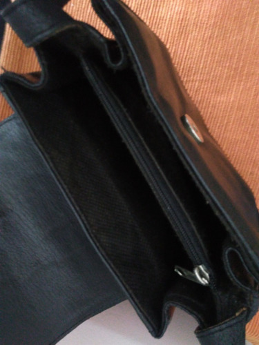 Cartera Cuero Negro Tira Regulable Cierre Magnetico Madre