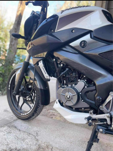 Imagen 1 de 9 de Bajaj Pulsar Ns 200