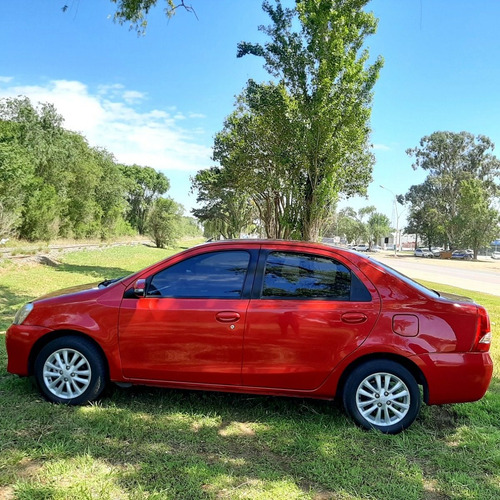 Toyota Etios 2015 Gnc