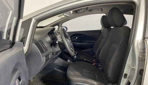 Imagen 14 de 15 de 46523 - Kia Kia Rio Sedan 2017 Con Garantía