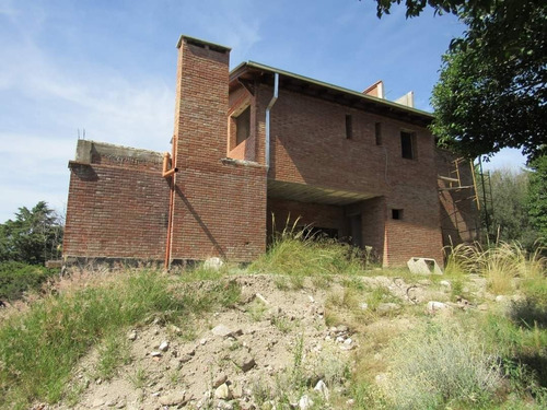 Importante Proyecto A Terminar 380 M2 + 1 Hectárea Aprox. Villa General Belgrano - Córdoba