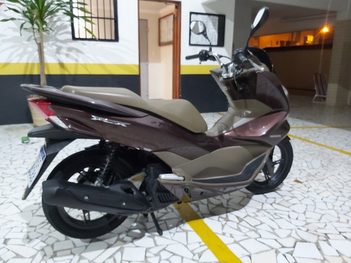 Imagem 2 de 8 de Honda Pcx Dlx