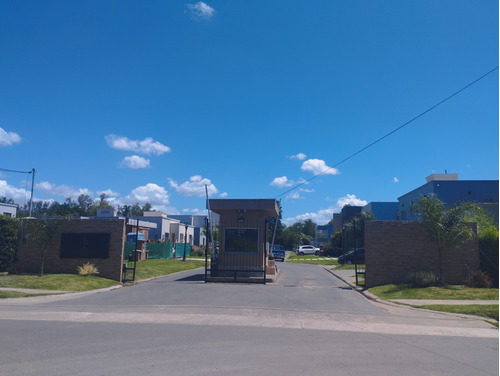 Venta Lote Barrio Cerrado Malvinas Argentinas