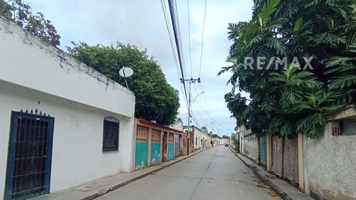 Imagen 15 de 17 de Local En La Asunción Isla De Margarita