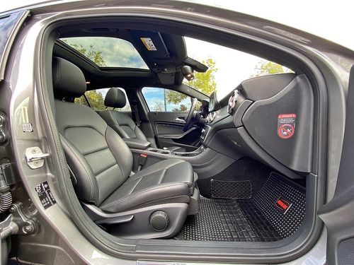 Mercedes-Benz Clase GLA 1.6 Gla200 Urban 156cv